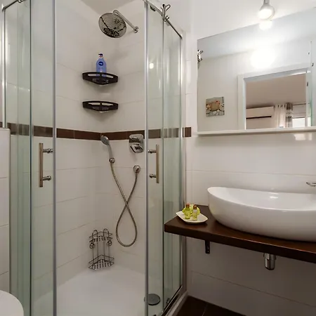 Апартаменты Sandi 2408 Пула